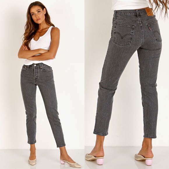 Levi's Premium Wedgie Icon Fit Jeans in Bite My Dust Gray High Waist Ankle 25 - Picture 2 of 16